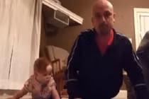 Hài hước hai cha con cùng tập Gym