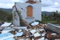 Tiếp tục sụt lún đất cạnh lòng thủy điện Đồng Nai 2