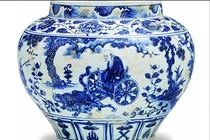 Mang hũ sứ đi thẩm định, sốc khi biết giá trị thật 470 tỷ đồng 