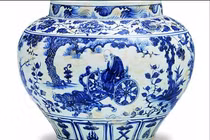 Mang hũ sứ đi thẩm định, sốc khi biết giá trị thật 470 tỷ đồng 