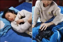 Phát hiện điều “sởn gai ốc” sau tiếng động lạ trong phòng con gái