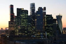 Khoảnh khắc UAV đâm vào tòa nhà cao tầng tại Moscow