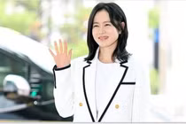 “Chị đẹp” Son Ye Jin tái xuất sau sinh, thu hút mọi ánh nhìn