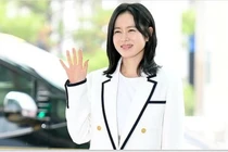 “Chị đẹp” Son Ye Jin tái xuất sau sinh, thu hút mọi ánh nhìn