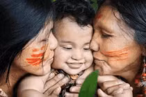 Kỳ lạ bộ lạc không có đàn ông, phụ nữ sinh con theo cách lạ