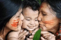 Kỳ lạ bộ lạc không có đàn ông, phụ nữ sinh con theo cách lạ