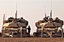 Thiết kế “cực dị” của “quái vật” M1150 ABV nặng 80 tấn của Mỹ