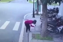 Vụ bé gái 21 tháng tuổi bị sát hại: Nghi phạm chở cháu bé bằng xe máy