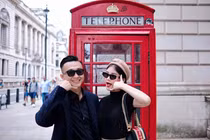 Khoảnh khắc hạnh phúc của vợ chồng hoa hậu Lê Âu Ngân Anh bên trời Tây