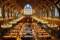 Lạc lối ở canteen Harvard đẹp như mơ với món ăn chuẩn 5 sao