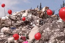 Thổ Nhĩ Kỳ: Bóng bay đỏ tưởng nhớ trẻ em thiệt mạng do động đất