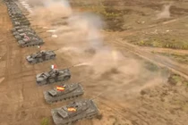 Ý từ bỏ "xe tăng bền bỉ nhất thế giới" C1 Ariete để chọn Leopard 2A8 Đức