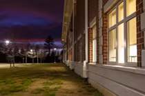 “Cầu cứu” vì 7.000 bóng điện bật sáng gần hai năm không thể tắt