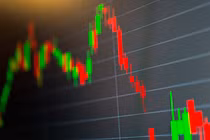 Bộ ba "họ Vin" bị chốt lời mạnh, VN-Index quay đầu giảm điểm