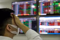 Nhóm chứng khoán nằm sàn la liệt, VN-Index tiếp tục lao dốc 31 điểm