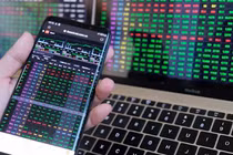 VN-Index tiếp tục tăng hơn 8 điểm và vượt mốc 1.360