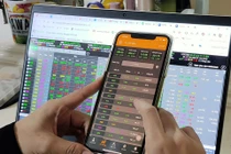 VN-Index tháng 8 có thể chạm 1.260 điểm rồi giảm