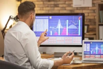 VN-Index tăng hơn 7 điểm kết thúc phiên cuối tháng 5