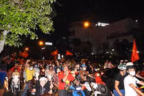 Hàng ngàn người dân TPHCM “đi bão” mừng ĐTVN vô địch ASEAN CUP 2024