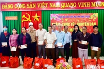 Chủ tịch VUSTA Phan Xuân Dũng chúc Tết tại Ninh Thuận