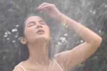 Lễ hội té nước Songkran, dàn mỹ nữ Thái khoe thân hình gợi cảm