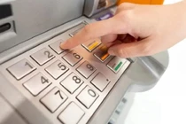 Đây là lý do tại sao bàn phím ATM làm bằng kim loại
