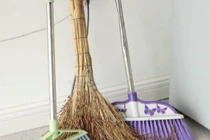 3 vị trí trong nhà tuyệt đối không nên đặt chổi 