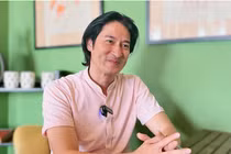 Diễn viên Huy Khánh: “Ồn ào tình ái khiến tôi bị hạn chế đất diễn“