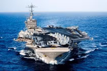 Cận cảnh hàng không mẫu hạm đáng sợ nhất hành tinh