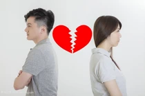 Người yêu trẻ hứa chịu trách nhiệm với cái thai nhưng lại yêu cầu khó đỡ