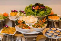 Muốn ăn buffet không bị lỗ, hãy tránh 5 xa món này