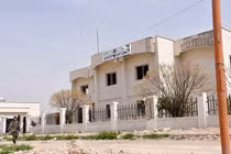 Chùm ảnh lính Syria tuần tra thành phố mới sạch bóng IS