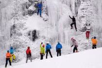 Hình ảnh mùa đông vô cùng khắc nghiệt trên thế giới