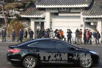 Quyền Tổng thống Hàn Quốc từ chối cho khám xét Nhà Xanh