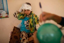 Ảnh xót xa trẻ em Mosul suy dinh dưỡng trong bệnh viện