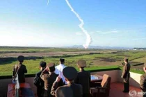 Triều Tiên tuyên bố thử tên lửa đạn đạo bắn trúng mục tiêu