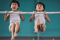 Tuổi thơ muôn vẻ của trẻ em trên thế giới qua ảnh