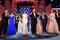 Ảnh ấn tượng của Tổng thống Donald Trump sau 100 ngày nhậm chức