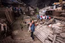 Chùm ảnh làng Trung Quốc nằm sâu trong hang động