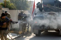 Ảnh chiến trường nóng hổi ở chảo lửa Mosul