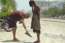 Những bức ảnh lay động lòng người trên thế giới