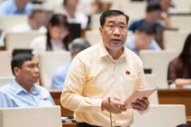 Cần đối xử công bằng hơn về thuế với báo chí