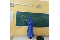 Cô giáo hóa thân thành ninja lên lớp giảng bài giữa dịch Corona hoành hành