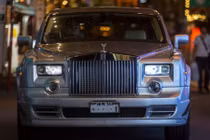 Siêu xe sang Rolls-Royce Phantom “cướp tim” Toyota