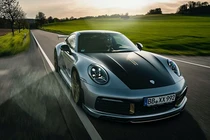 TechArt ra mắt ống xả titan tăng sức mạnh cho Porsche 911 