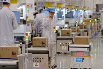 Huawei tăng gấp đôi lương trong tháng 11 cho nhân viên 