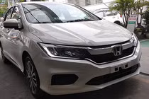 Những chi tiết cắt bỏ trên Honda City E giá rẻ tại Việt Nam