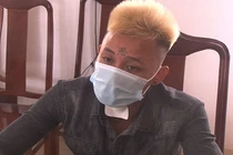 Tưới xăng đốt bạn gái