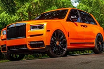Rolls-Royce Cullinan độ "khủng" của tay chơi bóng bầu dục