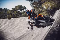KTM 1290 Super Adventure S 2021, "xế phượt" đầy ông nghệ đỉnh cao